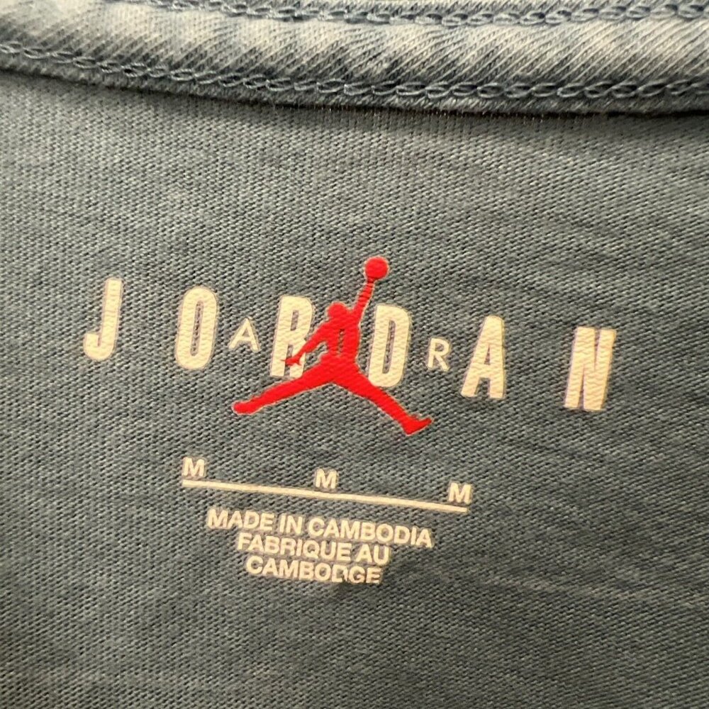 Nike Air Jordan Sport DNA Logo T-shirt Men’s M DC9771-415 Long Sleeve Green - Picture 5 of 7